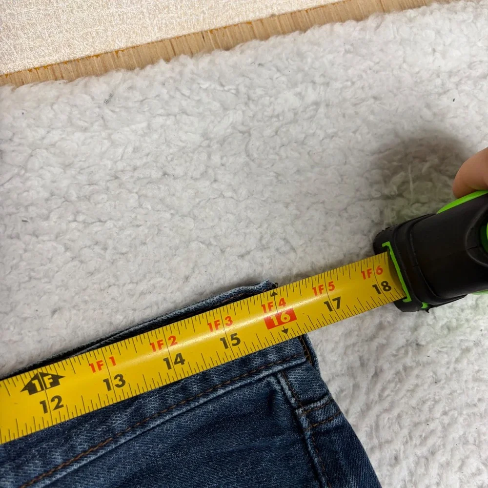 Levis levi 527